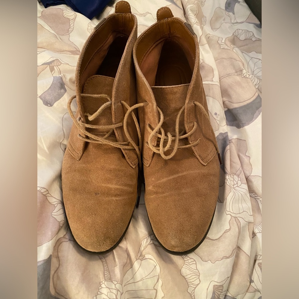 G.H. Bass chukka boots women’s size 11